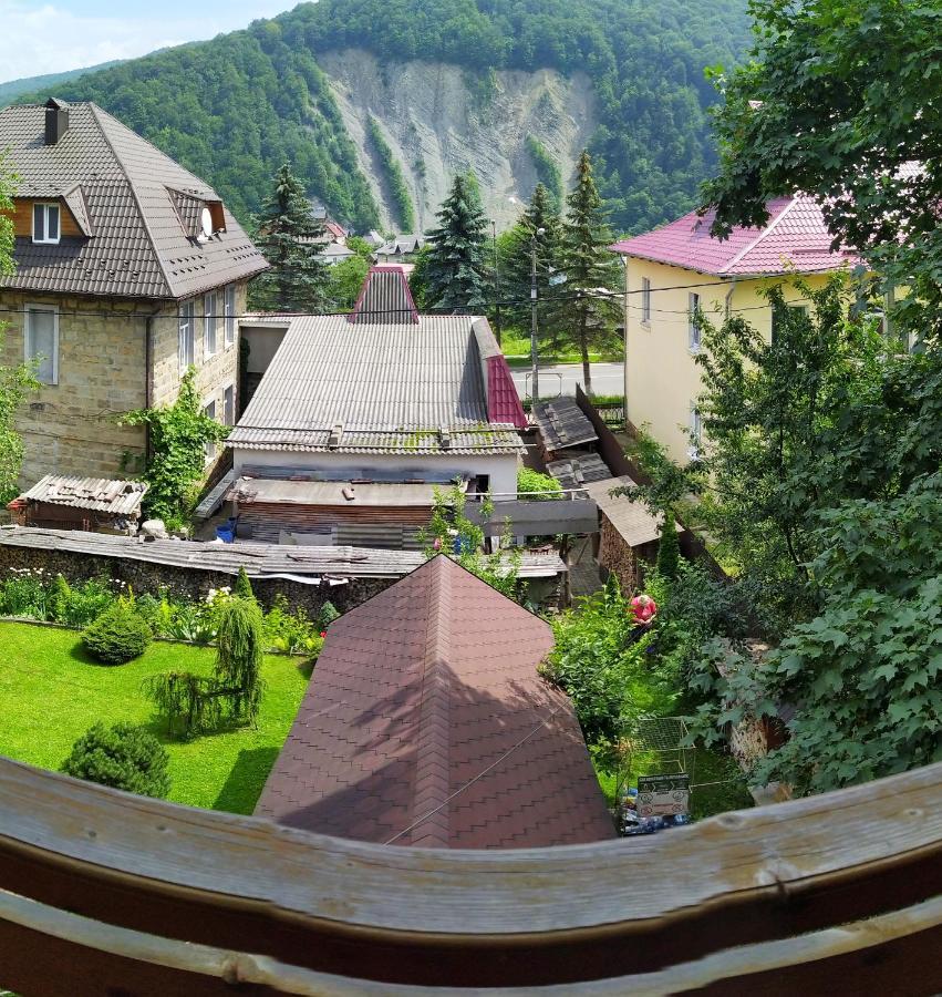 Guest House Shafran Yaremche Exterior foto