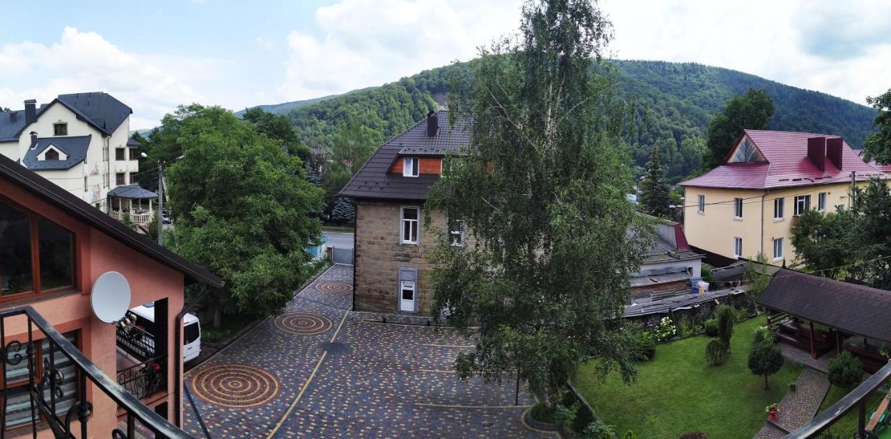 Guest House Shafran Yaremche Exterior foto